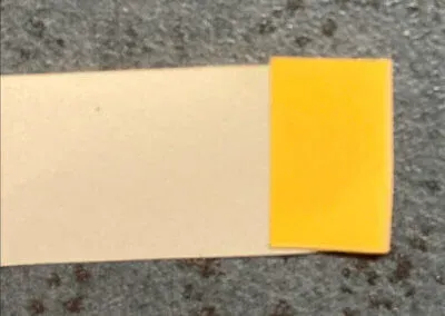 先端を折り返したキッチン便利テープ