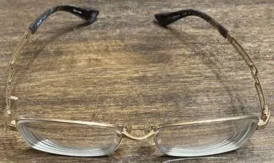 トランジションズ エクストラアクティブを入れた眼鏡