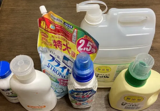 洗濯に使っているミヨシ石鹸の製品たちと酸素系漂白剤・クエン酸