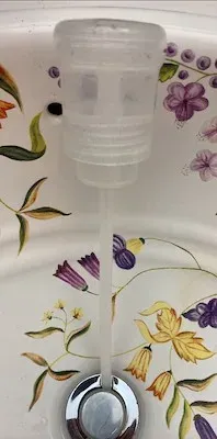 内部の給水管構造