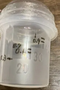 40mL（1.0杯）の位置に引いた目印線
