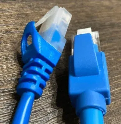 カテゴリー5eとカテゴリー6Aの太さ比較
