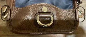 背面下部のDカン金具