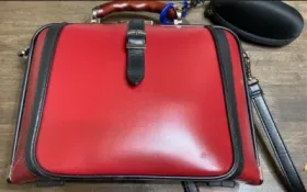 ハンドルにカラビナでDRIVEWEARオーバーグラスを装着