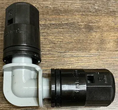 ロックナットを緩めた状態