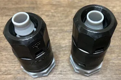 ロックナットを外した内部構造