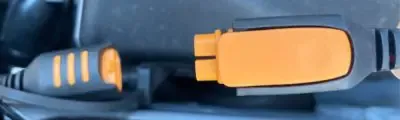延長ケーブルの接続口