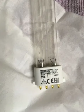 年1回の定期交換用にストックしている純正交換用UV-C殺菌ランプ